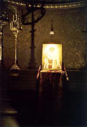 Thronsaal_dunkelBild
